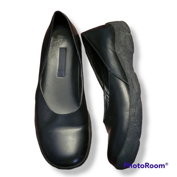 Emporio Armani Dark Academia Black Leather Flats - Picture 2 of 10